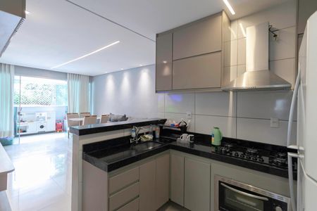 Apartamento à venda com 118m², 2 quartos e 2 vagasCozinha