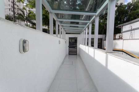 Apartamento à venda com 118m², 2 quartos e 2 vagasEntrada