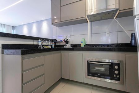 Apartamento à venda com 118m², 2 quartos e 2 vagasCozinha