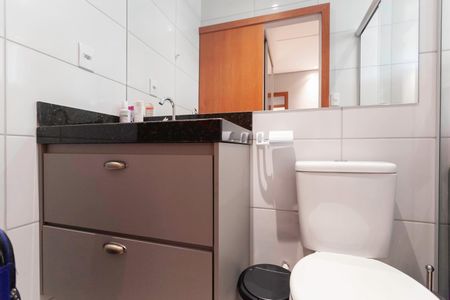Apartamento à venda com 118m², 2 quartos e 2 vagasBanheiro da Suíte