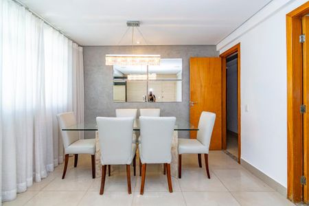 Sala de apartamento à venda com 3 quartos, 100m² em Estoril, Belo Horizonte