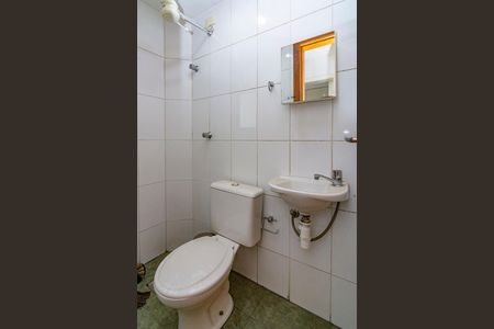 Apartamento à venda com 100m², 3 quartos e 2 vagas Apartamento à venda com 100m², 3 quartos e 2 vagasBanheiro de serviço