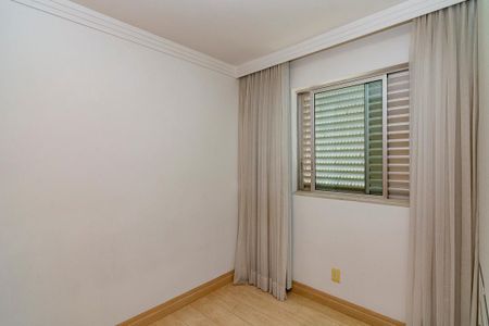 Apartamento à venda com 100m², 3 quartos e 2 vagas Apartamento à venda com 100m², 3 quartos e 2 vagasQuarto 2