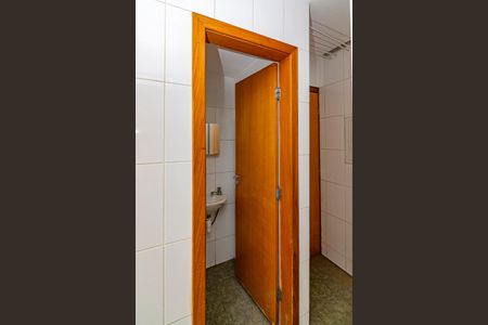 Apartamento à venda com 100m², 3 quartos e 2 vagas Apartamento à venda com 100m², 3 quartos e 2 vagasBanheiro de serviço