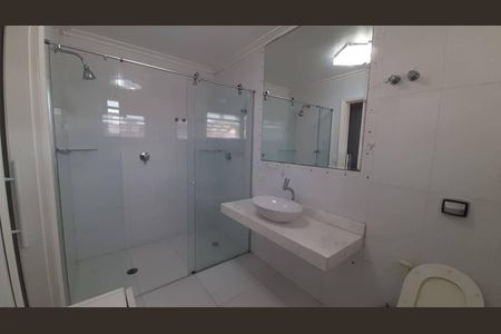 Casa à venda com 300m², 3 quartos e 4 vagas