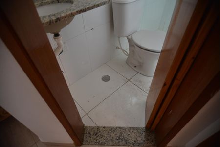 Casa à venda com 78m², 2 quartos e 1 vagaBanheiro Social