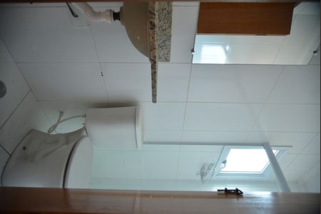 Casa à venda com 78m², 2 quartos e 1 vagaBanheiro Social