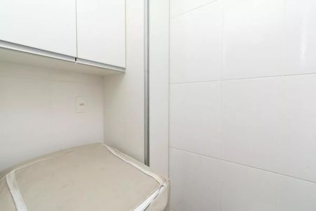Apartamento à venda com 70m², 2 quartos e 1 vagaÁrea de Serviço