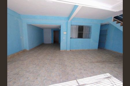 Casa à venda com 224m², 2 quartos e 4 vagas