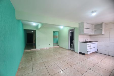 Sala de casa de condomínio para alugar com 2 quartos, 60m² em Jardim Sapopemba, São Paulo