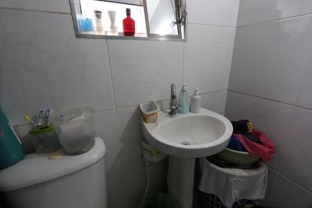 Apartamento para alugar com 60m², 2 quartos e sem vagaBanheiro