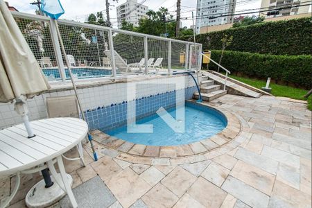 Apartamento à venda com 58m², 2 quartos e 1 vaga Apartamento à venda com 58m², 2 quartos e 1 vagaPiscina