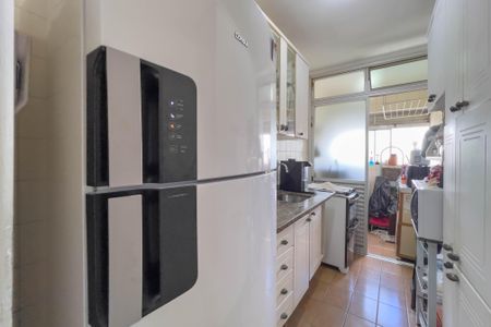 Apartamento à venda com 58m², 2 quartos e 1 vaga Apartamento à venda com 58m², 2 quartos e 1 vagaCozinha e área de serviço