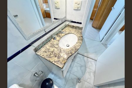 Apartamento para alugar com 81m², 3 quartos e 2 vagas Apartamento para alugar com 81m², 3 quartos e 2 vagasBanheiro