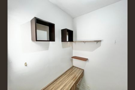 Apartamento para alugar com 81m², 3 quartos e 2 vagas Apartamento para alugar com 81m², 3 quartos e 2 vagasQuarto de Serviço