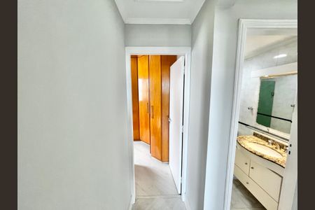 Apartamento para alugar com 81m², 3 quartos e 2 vagas Apartamento para alugar com 81m², 3 quartos e 2 vagasCorredor
