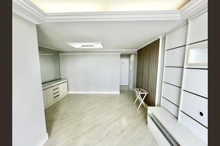 Sala de apartamento para alugar com 3 quartos, 81m² em Santa Teresinha, São Paulo