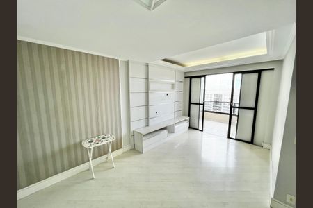 Apartamento para alugar com 81m², 3 quartos e 2 vagas Apartamento para alugar com 81m², 3 quartos e 2 vagasSala