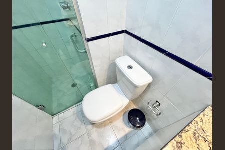 Apartamento para alugar com 81m², 3 quartos e 2 vagas Apartamento para alugar com 81m², 3 quartos e 2 vagasBanheiro