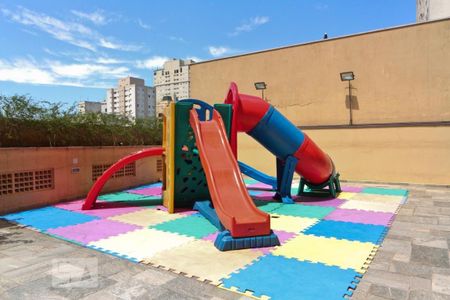Apartamento para alugar com 81m², 3 quartos e 2 vagas Apartamento para alugar com 81m², 3 quartos e 2 vagasÁrea comum - Playground
