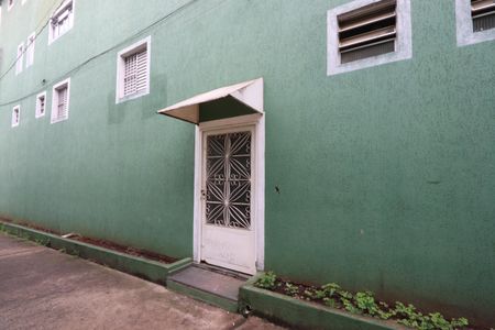 Apartamento para alugar com 60m², 2 quartos e sem vagaEntrada