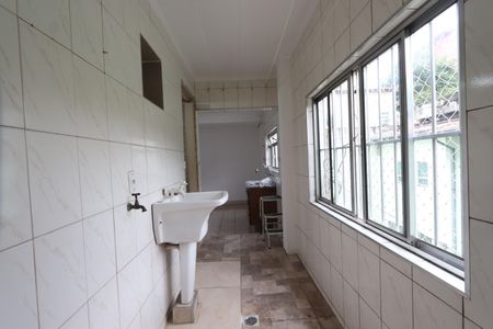 Apartamento para alugar com 60m², 2 quartos e sem vagaLavanderia