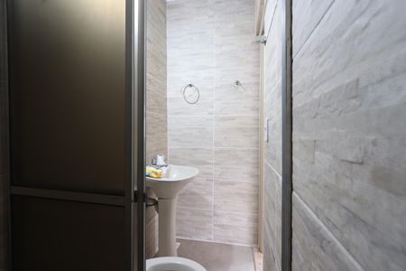 Apartamento para alugar com 60m², 2 quartos e sem vagaBanheiro