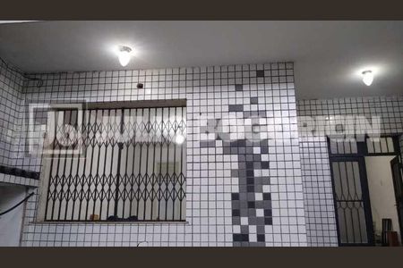 Casa à venda com 293m², 2 quartos e 2 vagas
