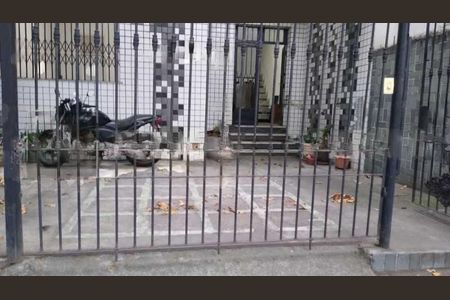 Casa à venda com 293m², 2 quartos e 2 vagas