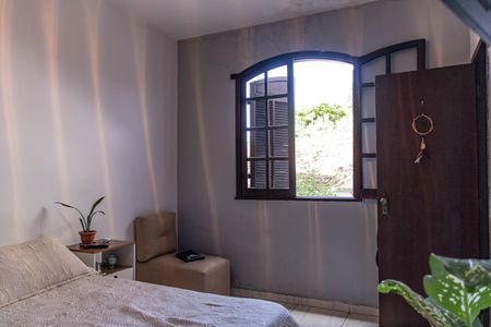 Casa à venda com 156m², 3 quartos e 2 vagasQuarto 1