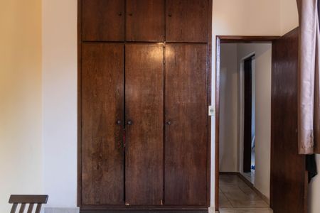 Casa à venda com 156m², 3 quartos e 2 vagasSuíte