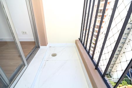 Apartamento à venda com 63m², 2 quartos e 1 vagaVaranda