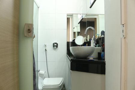 Apartamento à venda com 61m², 2 quartos e sem vagaBanheiro da Suíte