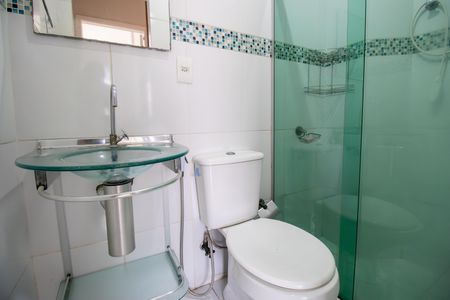 Banheiro de apartamento para alugar com 1 quarto, 43m² em Penha, Rio de Janeiro