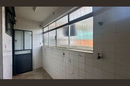 Apartamento à venda com 92m², 3 quartos e 1 vagaÁrea de serviço 