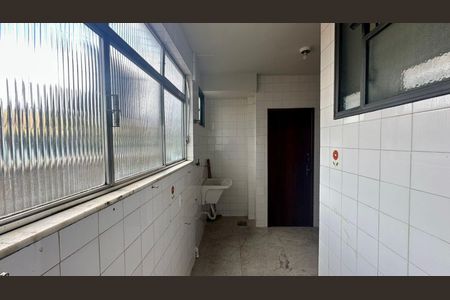 Apartamento à venda com 92m², 3 quartos e 1 vagaÁrea de serviço 