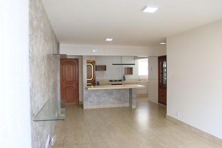 Apartamento para alugar com 100m², 3 quartos e 1 vagaSala