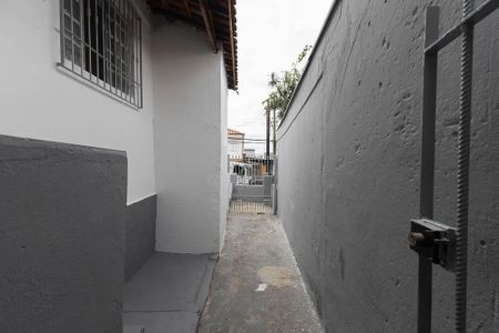 Casa à venda com 97m², 1 quarto e sem vagaQuintal