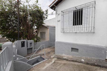 Casa à venda com 97m², 1 quarto e sem vagaQuintal
