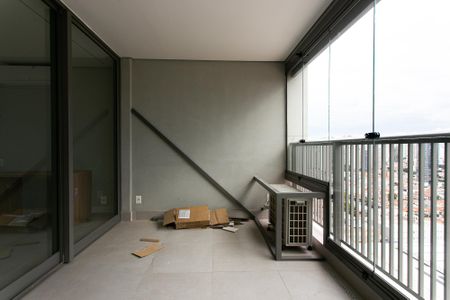 Varanda de kitnet/studio para alugar com 1 quarto, 54m² em Vila Gomes Cardim, São Paulo