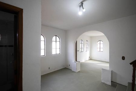 Casa à venda com 150m², 3 quartos e 3 vagasSala 