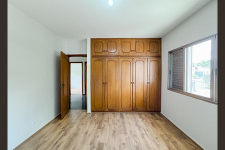 Casa à venda com 350m², 4 quartos e 8 vagasQuarto 3