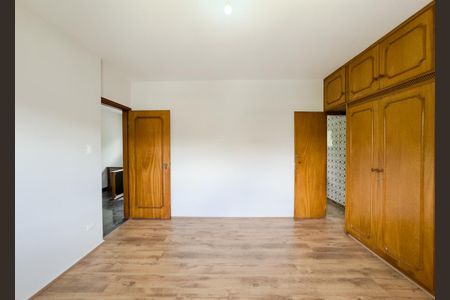 Casa à venda com 350m², 4 quartos e 8 vagasSuíte