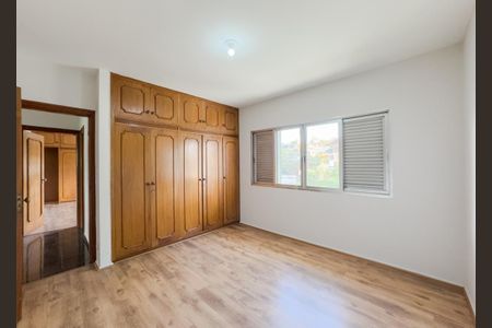 Casa à venda com 350m², 4 quartos e 8 vagasQuarto 3