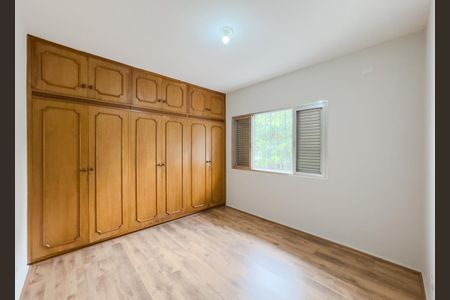 Casa à venda com 350m², 4 quartos e 8 vagasQuarto 2