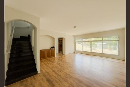 Sala de casa à venda com 4 quartos, 350m² em Vila Madalena, São Paulo