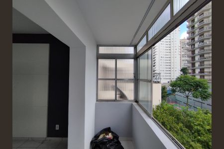 Apartamento para alugar com 76m², 1 quarto e sem vagaVaranda 