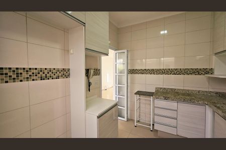 Casa de condomínio à venda com 105m², 3 quartos e 2 vagas