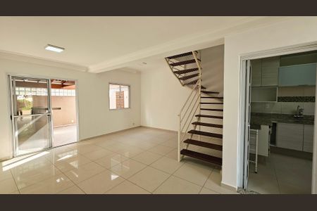 Casa de Condomínio à venda com 3 quartos, 105m² em Jardim Shangai, Jundiaí