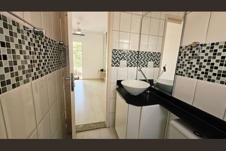 Casa de condomínio à venda com 105m², 3 quartos e 2 vagas